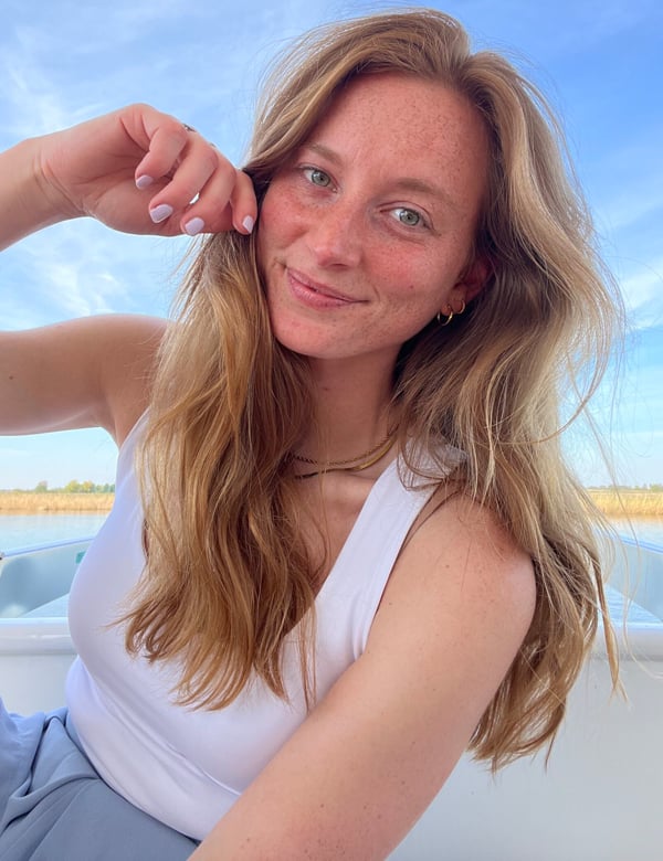 Vrouwelijk model met rood haar Juliette