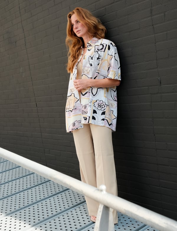 Vrouwelijk model met rood haar Juliette