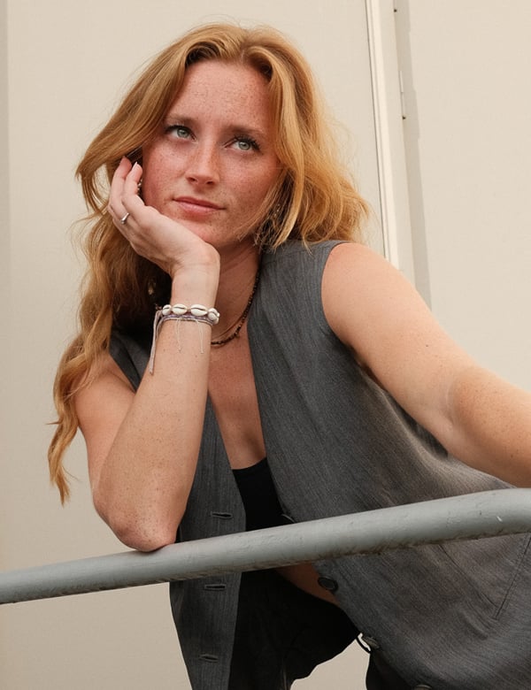Vrouwelijk model met rood haar Juliette