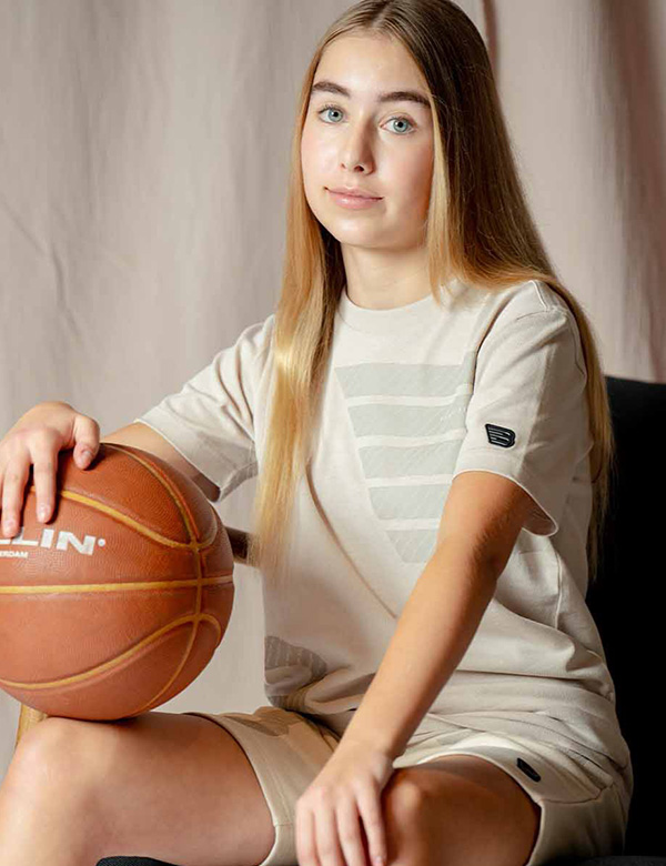 Tienermodel blond haar Katja