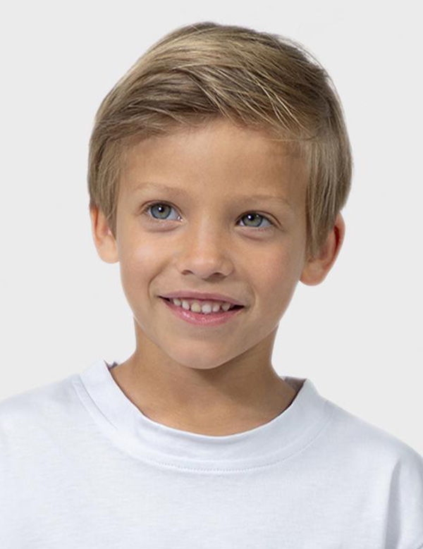 Kindermodel met blond haar morris p.