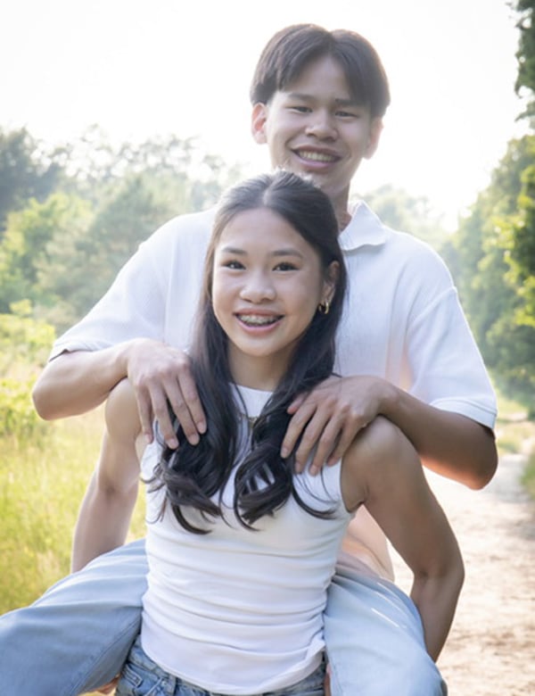 Kindermodel meisje met bruin haar Pien S.