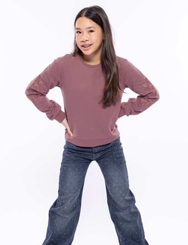 Kindermodel meisje met bruin haar Pien S.