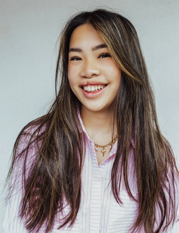 Kindermodel met donkerbruin haar Pien S.