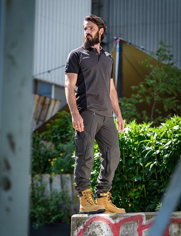 mannelijk model bruin haar Stef