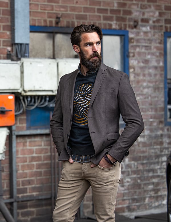 mannelijk model bruin haar Stef