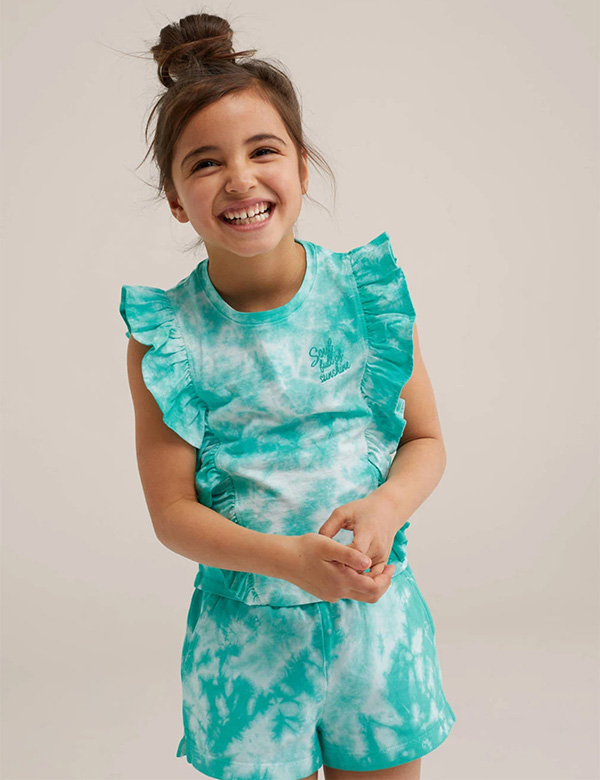 Kindermodel met bruin haar Vyenna