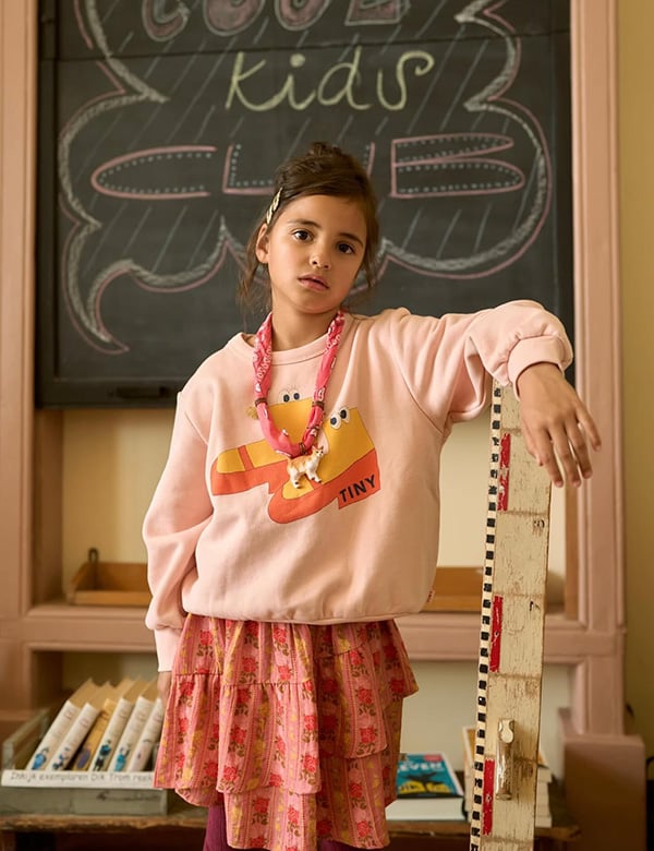 Kindermodel met bruin haar Vyenna