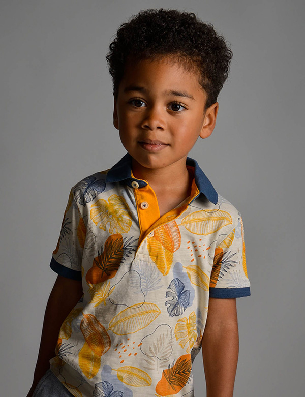 Kindermodel krullend haar Arthur