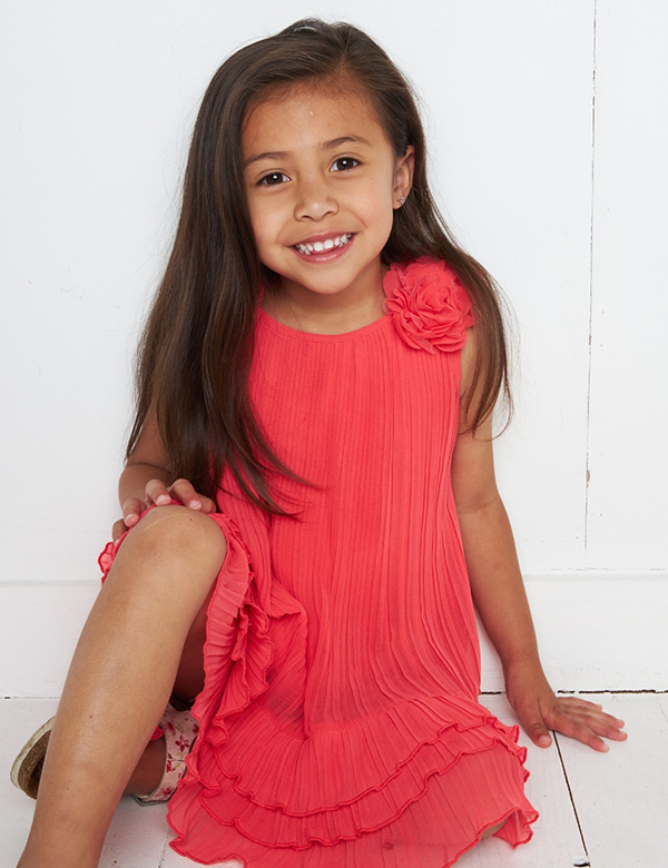 Kindermodel bruin haar Caithlyn