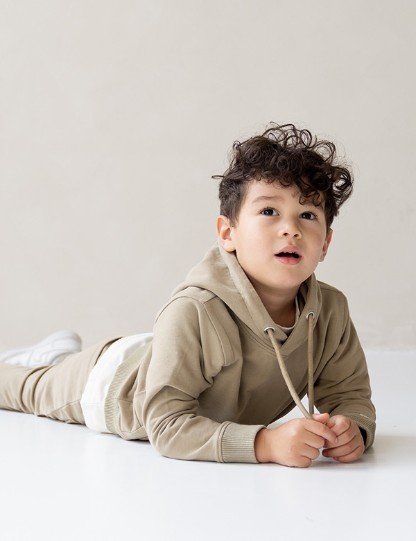 Kindermodel krullend haar Jayden