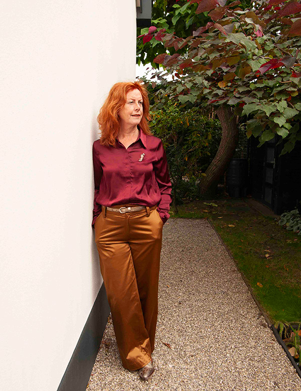 Vrouwelijk model met rood haar Marry
