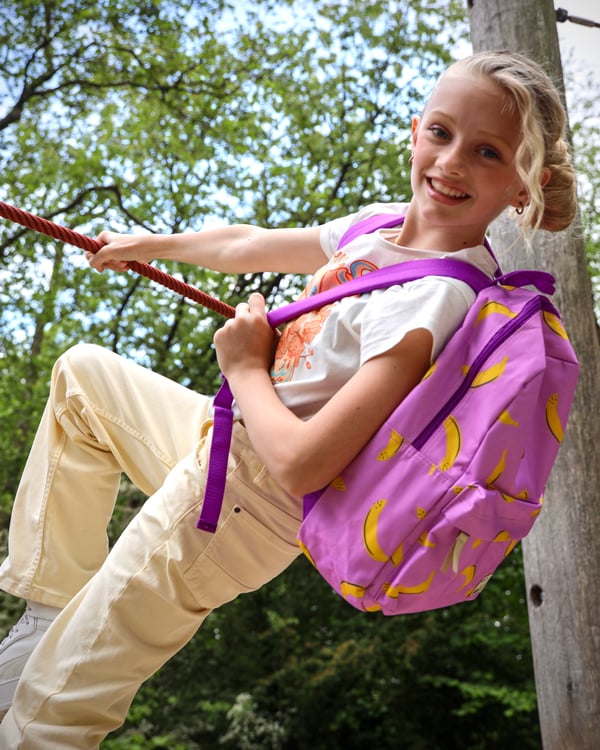 Kindermodel met blond haar Noëlle