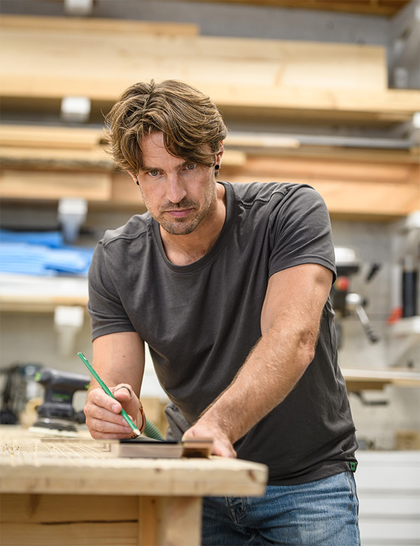 Mannelijk model met bruin haar Stef M.