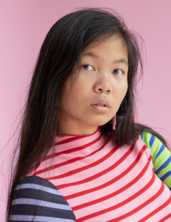 Vrouwelijk model donker haar Zhu Fei