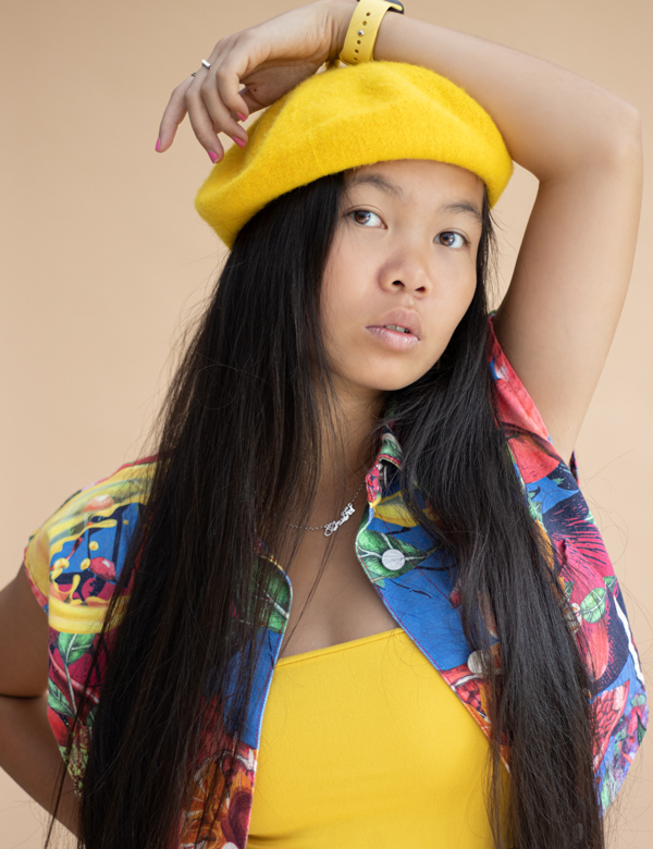 Vrouwelijk model donker haar Zhu FeiVrouwelijk model donker haar Zhu Fei