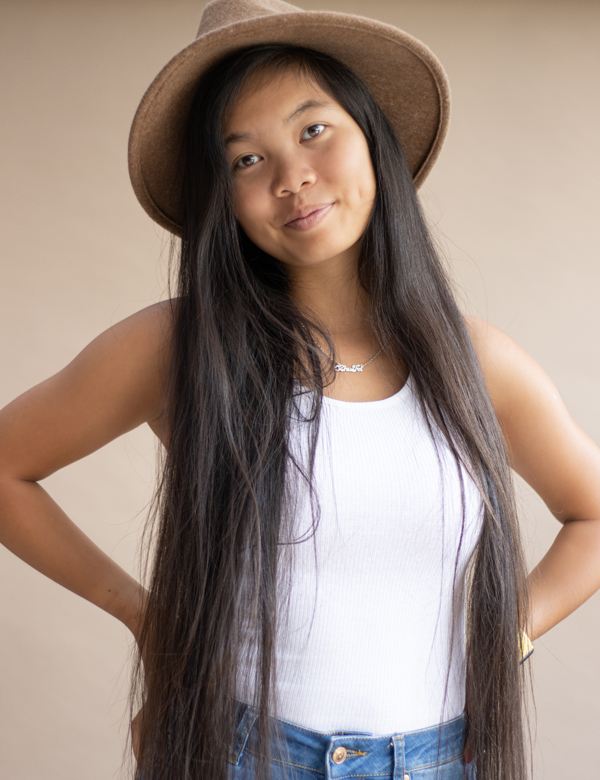 Vrouwelijk model donker haar Zhu Fei