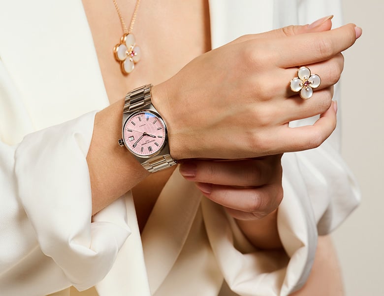 Vrouwelijk model met blond haar Britt Ha.