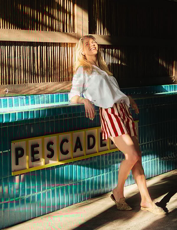 vrouwelijk model met blond haar Janna