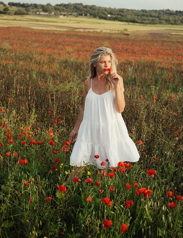Vrouwelijk model met blond haar Janna