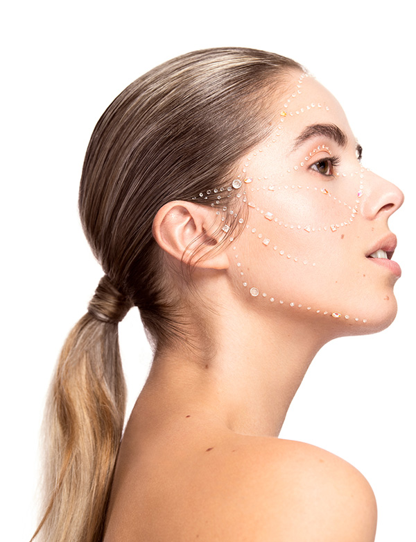 Vrouwelijk model bruin haar Sharena