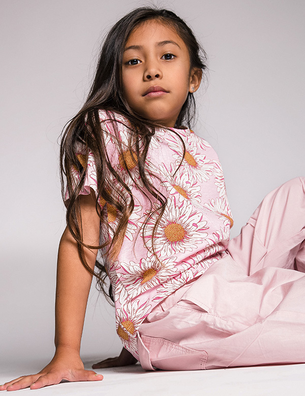 Kindermodel met bruin haar Caithlyn J.