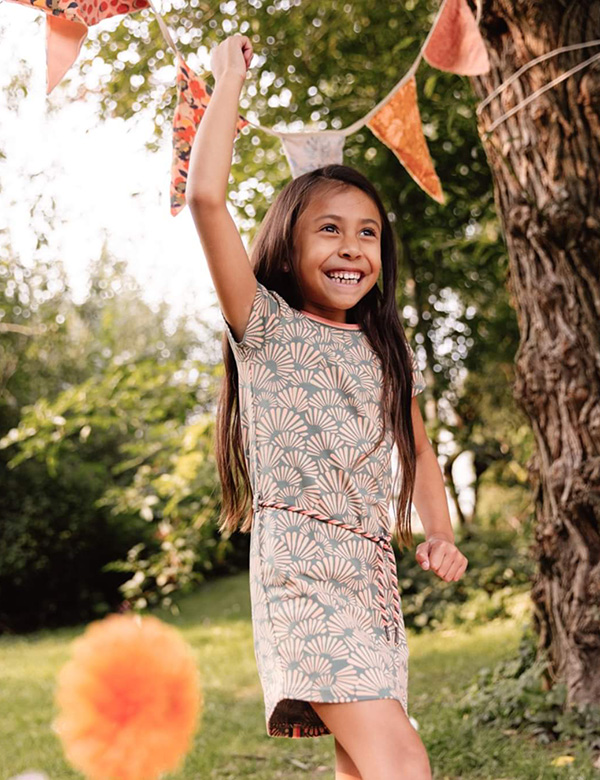 Kindermodel met bruin haar Caithlyn J.