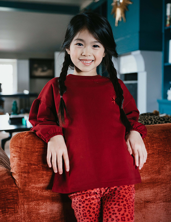 Kindermodel met zwart haar Charlene