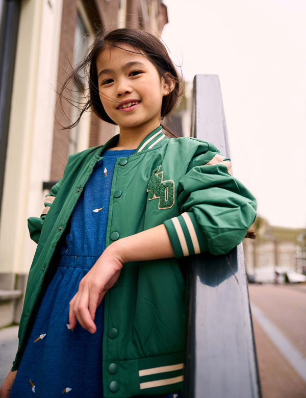 Kindermodel met zwart haar Charlene C.