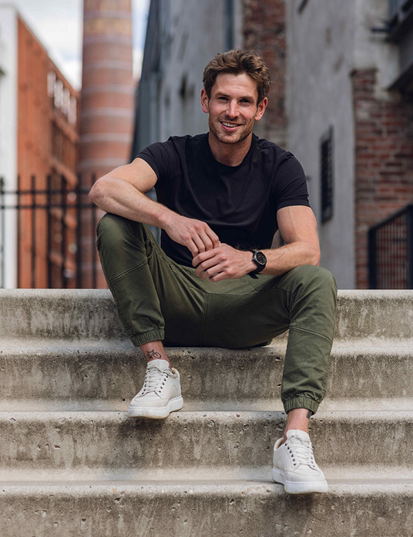 Mannelijk model met bruin haar David