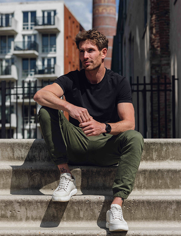 Mannelijk model met bruin haar David