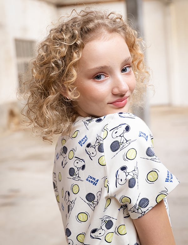 Kindermodel met krullend haar Eloïse
