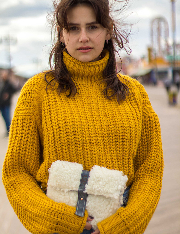 Vrouwelijk model met bruin haar Jana