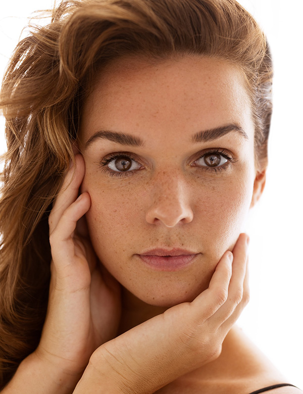 Vrouwelijk model met lichtbruin haarJenny