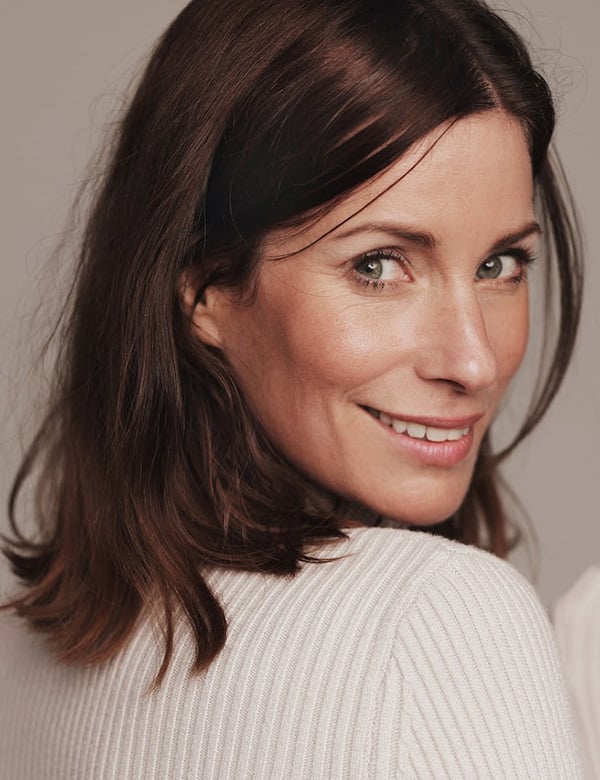 Vrouwelijk model met bruin haar en groene ogen Marieke N.