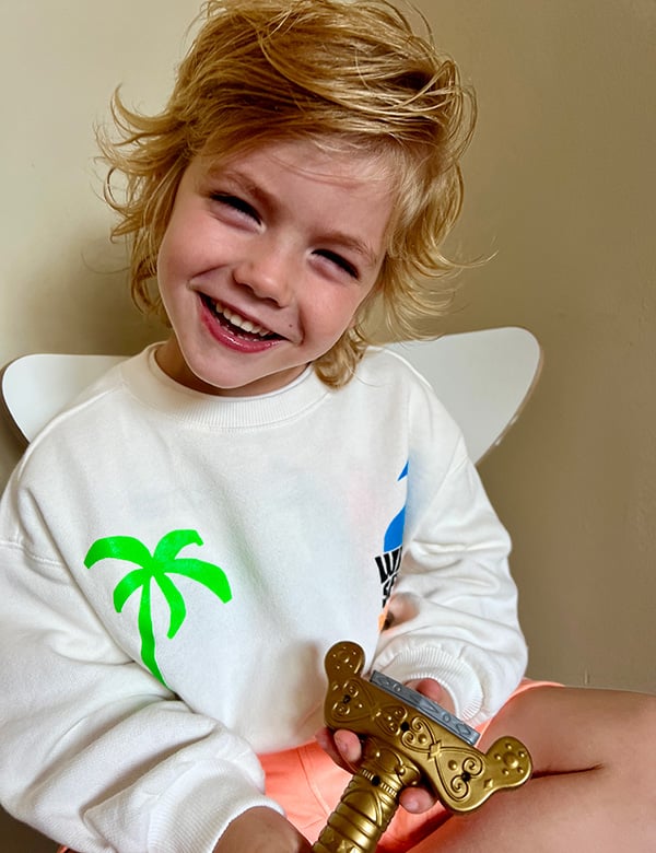 Kindermodel met blond haar Ravi