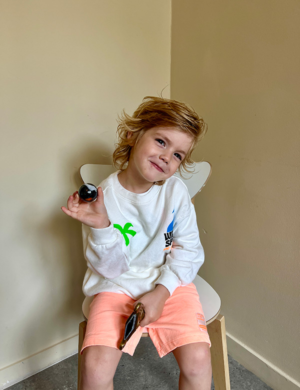 Kindermodel met blond haar Ravi