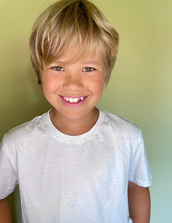 Kindermodel met blond haar Samuel P.