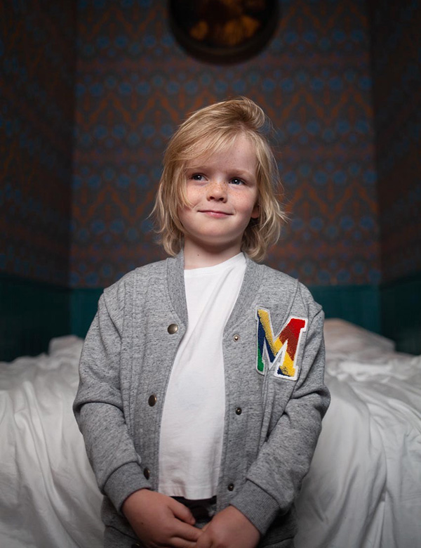 Kindermodel met blond haar Seff