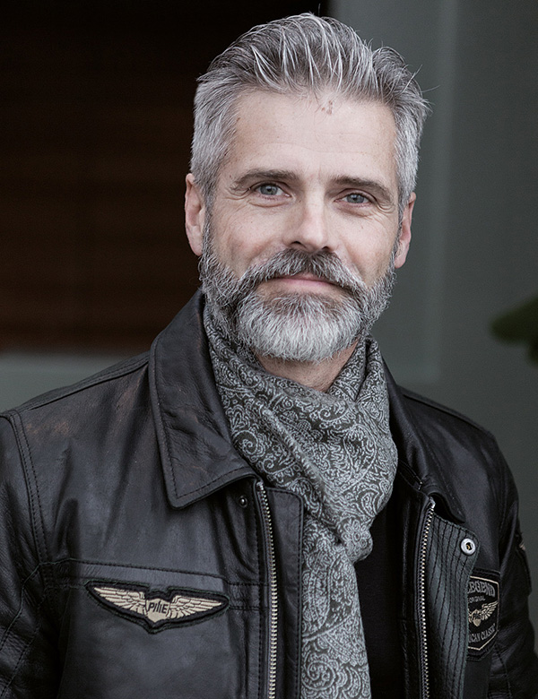 Mannelijk model met grijs haar Bertil