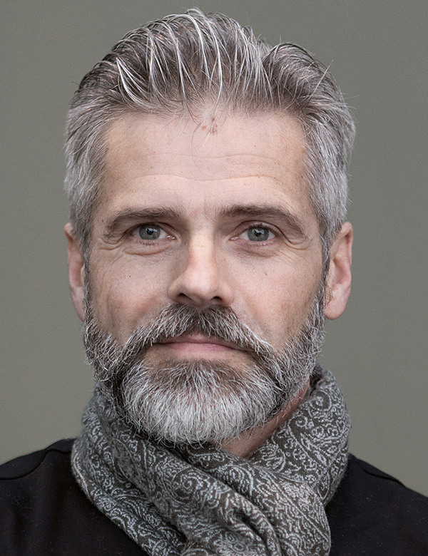 Mannelijk model met grijs haar Bertil