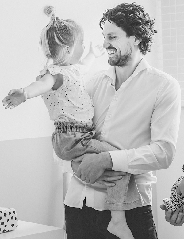 Mannelijk model met krullend haar Diederick