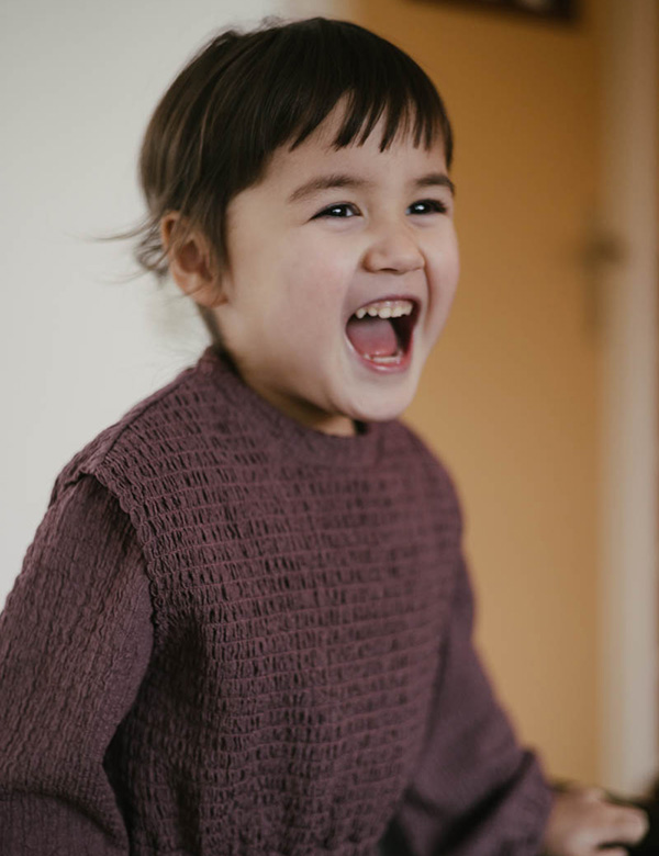 Kindermodel met donkerbruin haar Jill