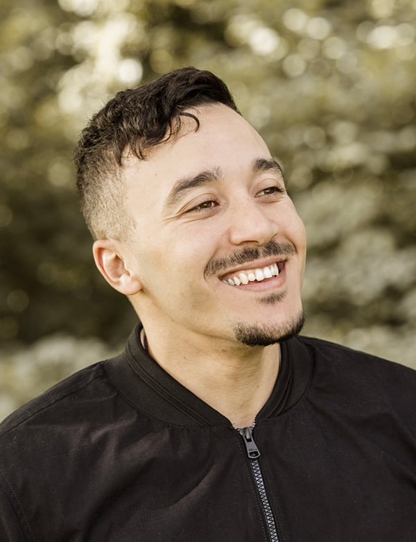 Mannelijk model met zwart haar Moussa