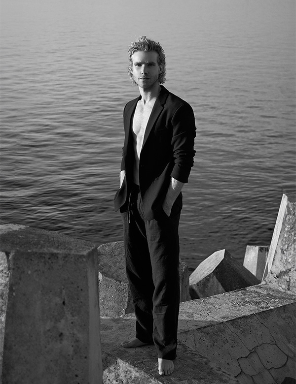 Mannelijk model met blond haar Martijn