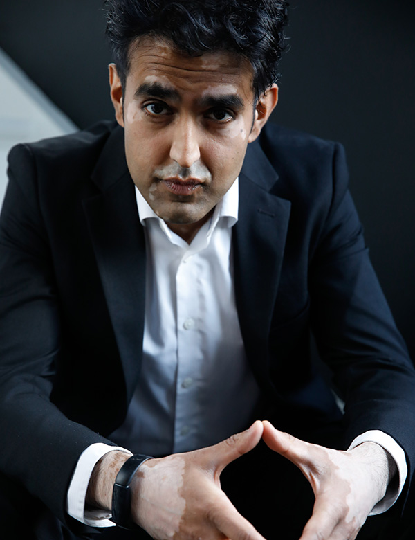 Mannelijk model met zwart haar Bilal