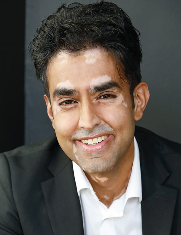 Mannelijk model met zwart haar bilal