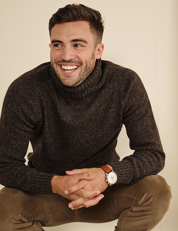 Mannelijk model met bruin haar Bram