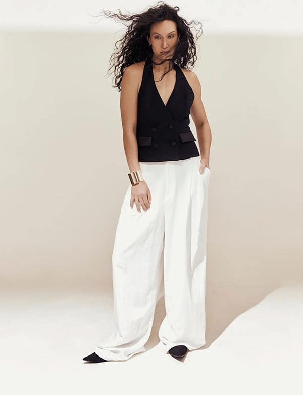 vrouwelijk model met donker haar Jeanet D.