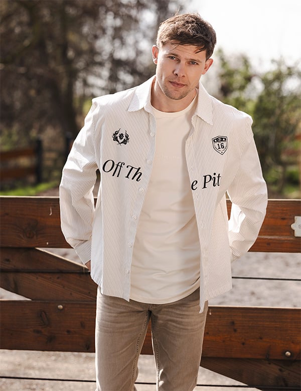 Mannelijk model met donkerblond haar Laurens V.